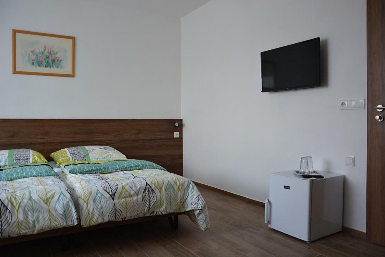 Hotel Na Zeleném statku Rasovice  Esterno foto