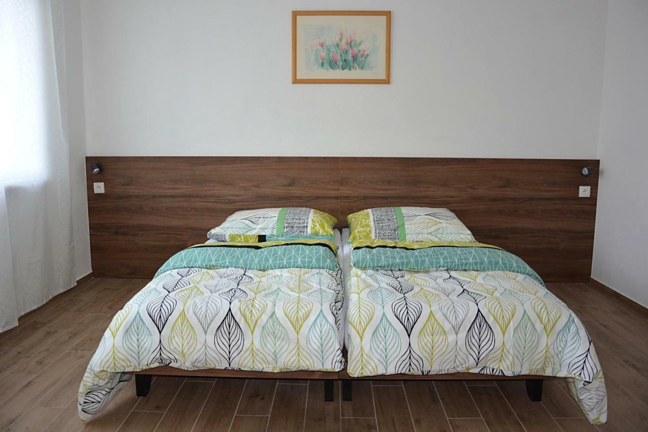Hotel Na Zeleném statku Rasovice  Esterno foto